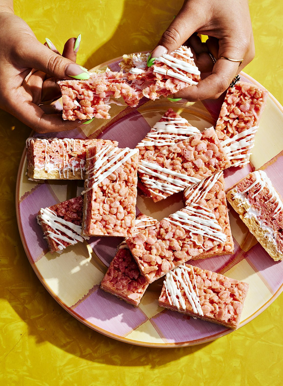 269_Straberry_White_Rabbit_Crispy_Treats_-8676_final.jpg