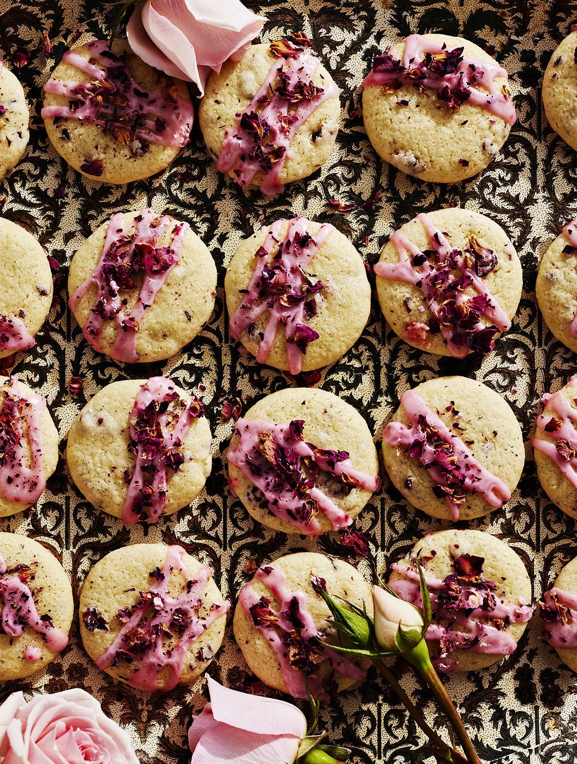 Lore-Olympus-cookbook-photogrphy-Rose-Cookies.jpg