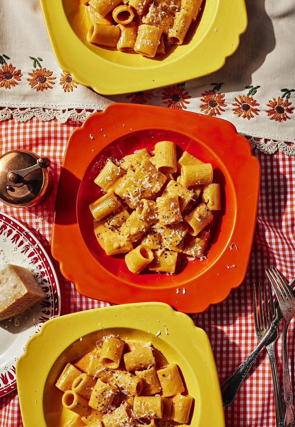 cookbook-photographer-pasta-rigatoni-dinner-recipe.jpg