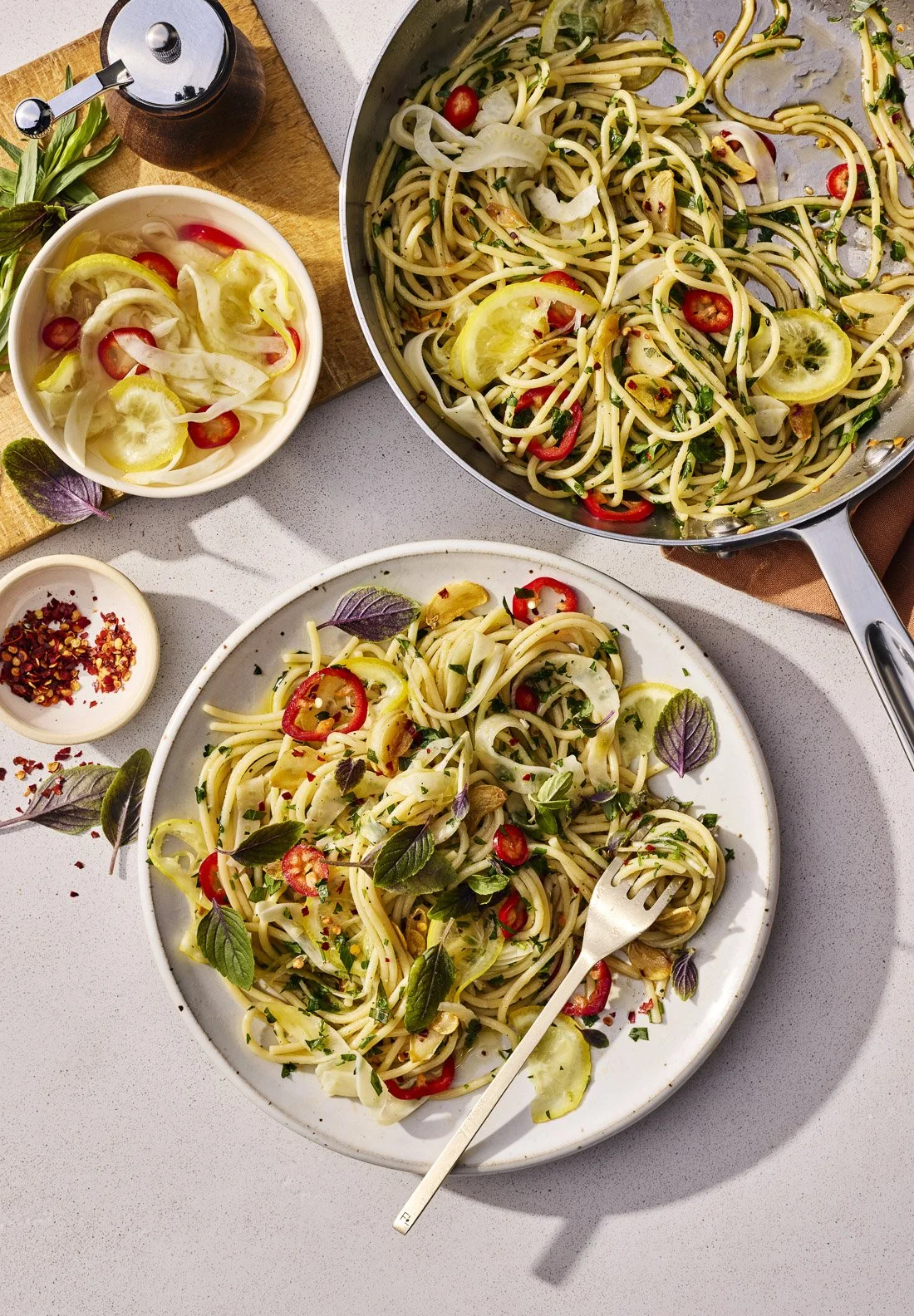 spaghetti-aglio-e-olio-lemon-fennel-pickle-skillet-love-and-lemons.jpg