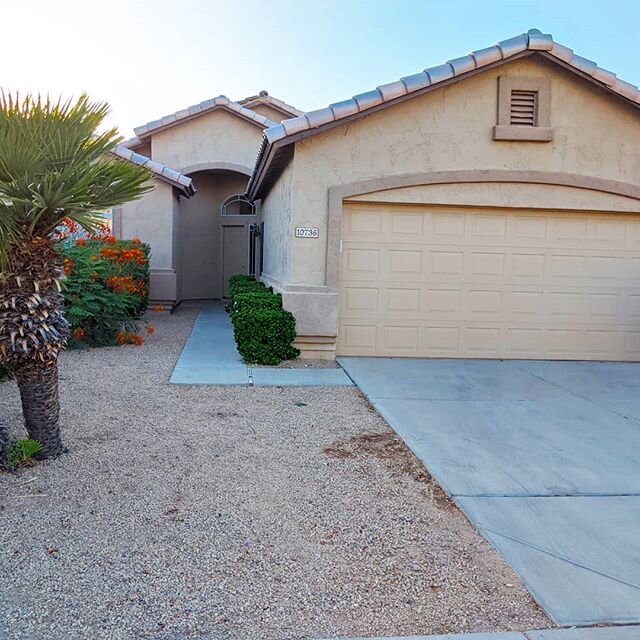 Been a busy week, showing some #rentalhomes in the Southwest Valley. The rental market is going crazy right now! One home today we had to wait our turn to go in!
Own a home you want to turn into a #rentalproperty? Contact me to talk about what the ma
