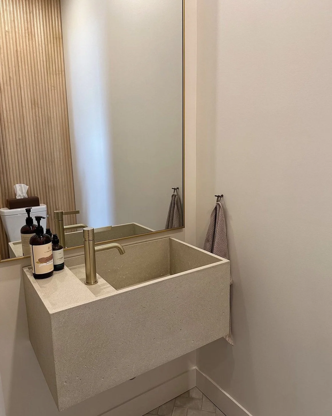 LAVABO VISTA_beige standard(5).jpg