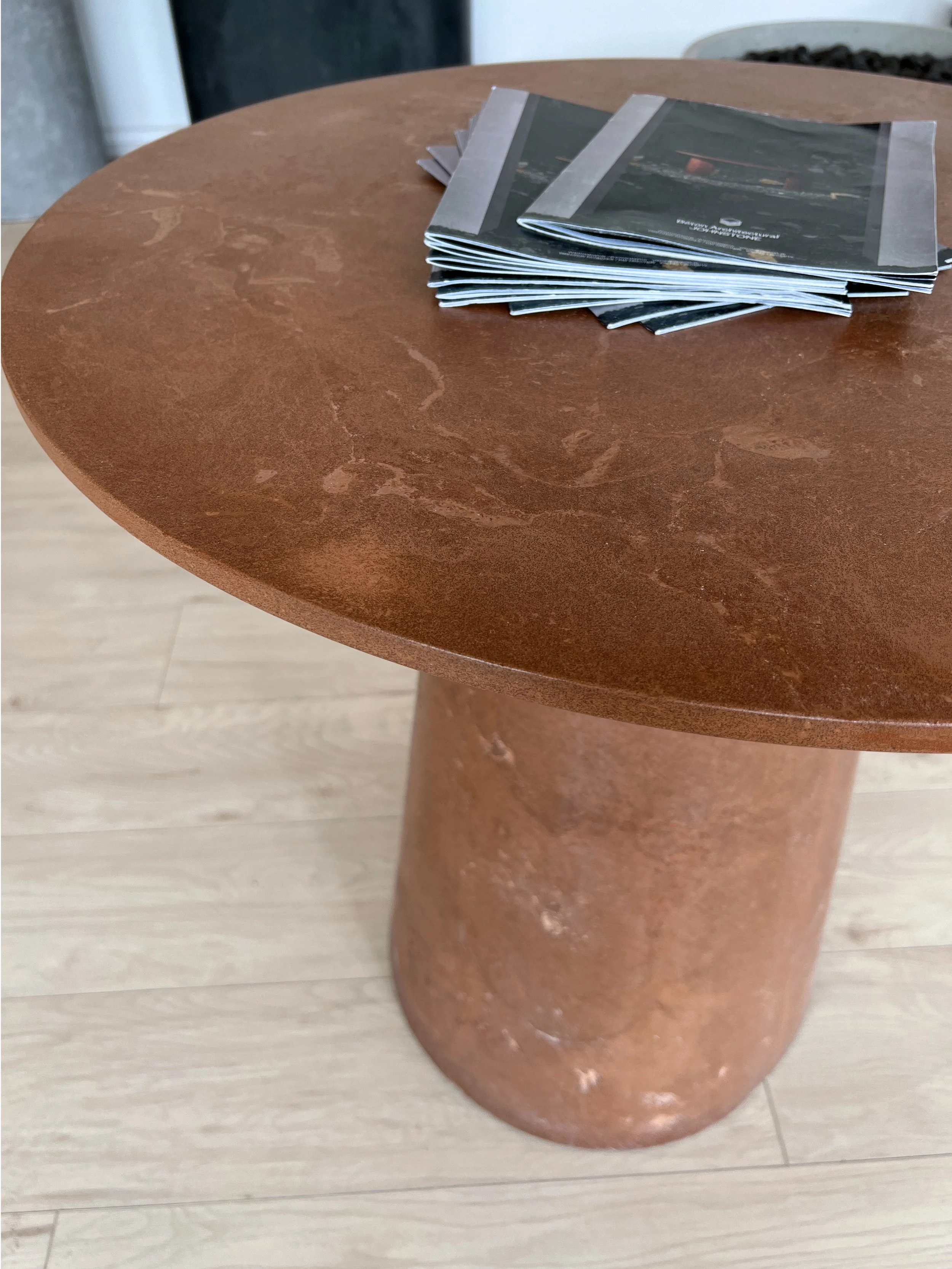 TABLE FINN_jackson antique.JPG