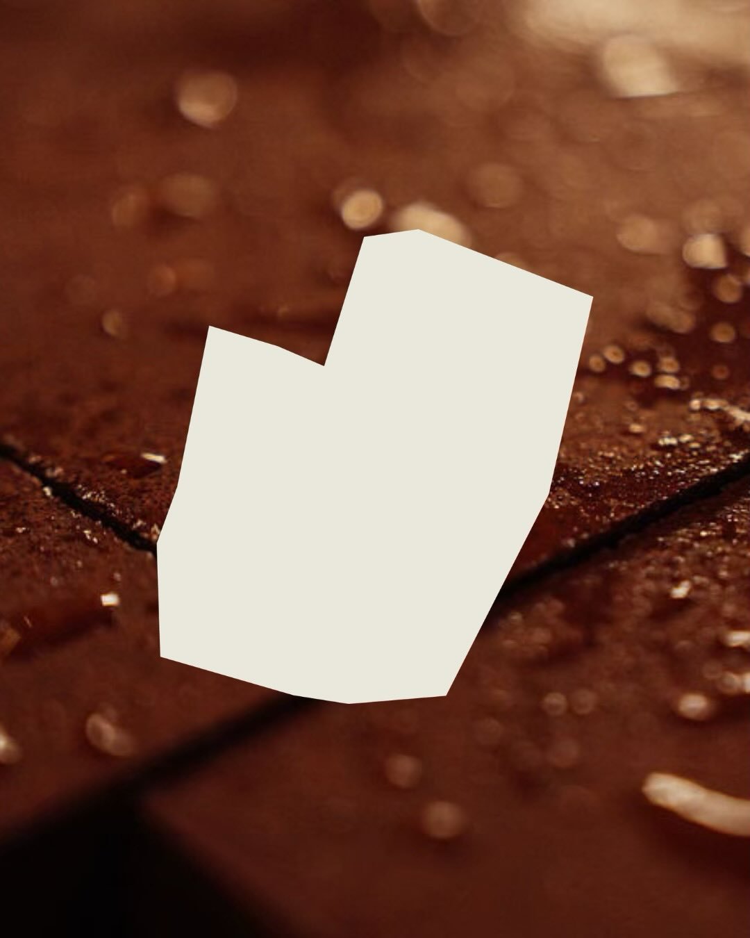 10 ans d&eacute;j&agrave;.

Des id&eacute;es devenues projets, des clients devenus collaborateurs, des coll&egrave;gues devenus famille.

Merci de faire partie de l&rsquo;aventure.🤍 Et un merci tout sp&eacute;cial &agrave; notre ami @vinolaniel pour