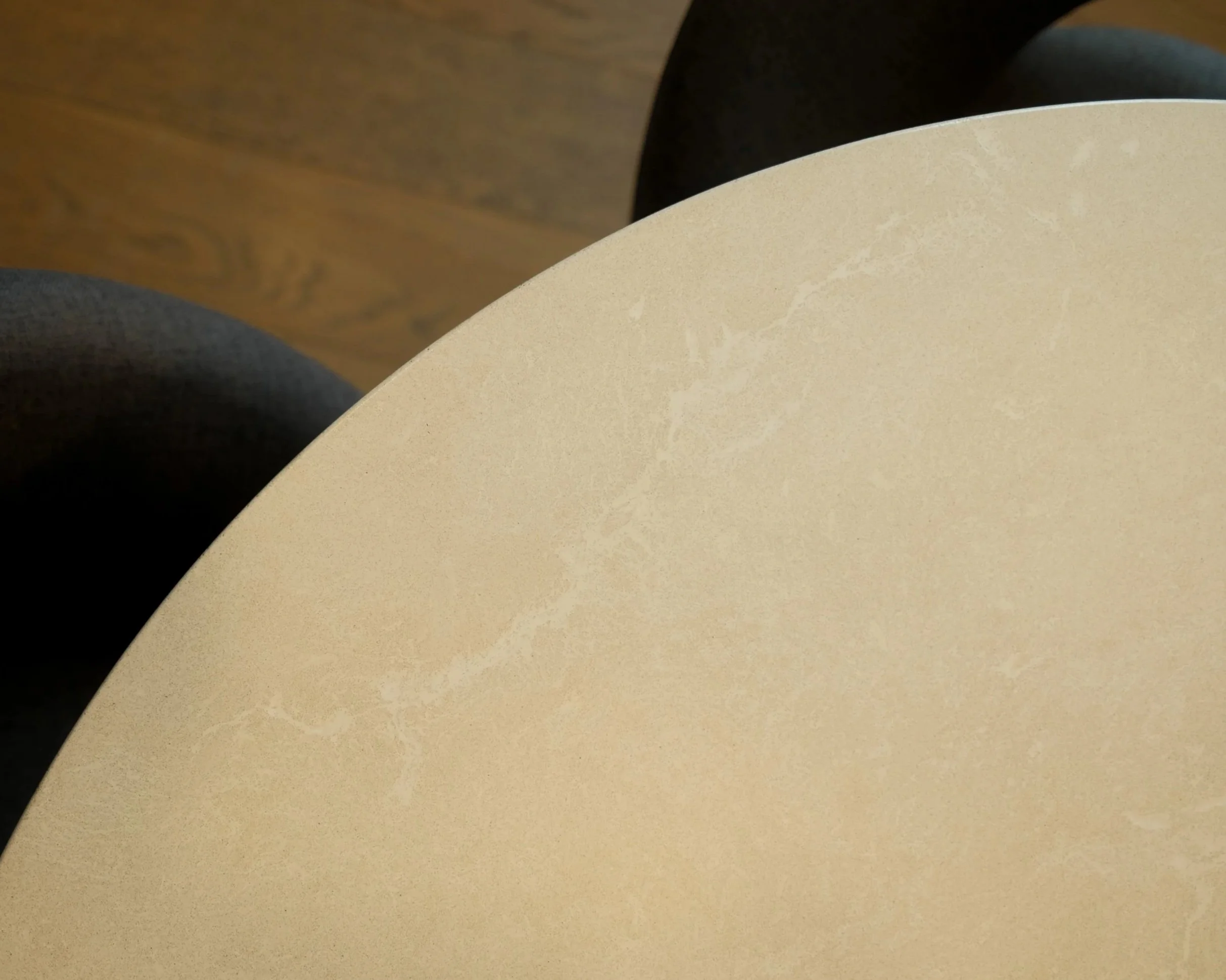 TABLE+SWELL_+beige+antique+1+%281%29.jpg