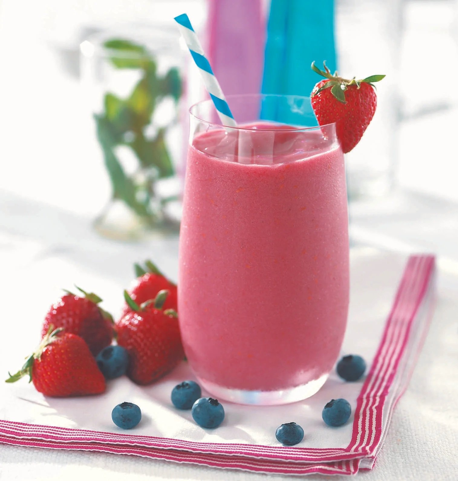 strawberry+smoothie+RT+2.jpg