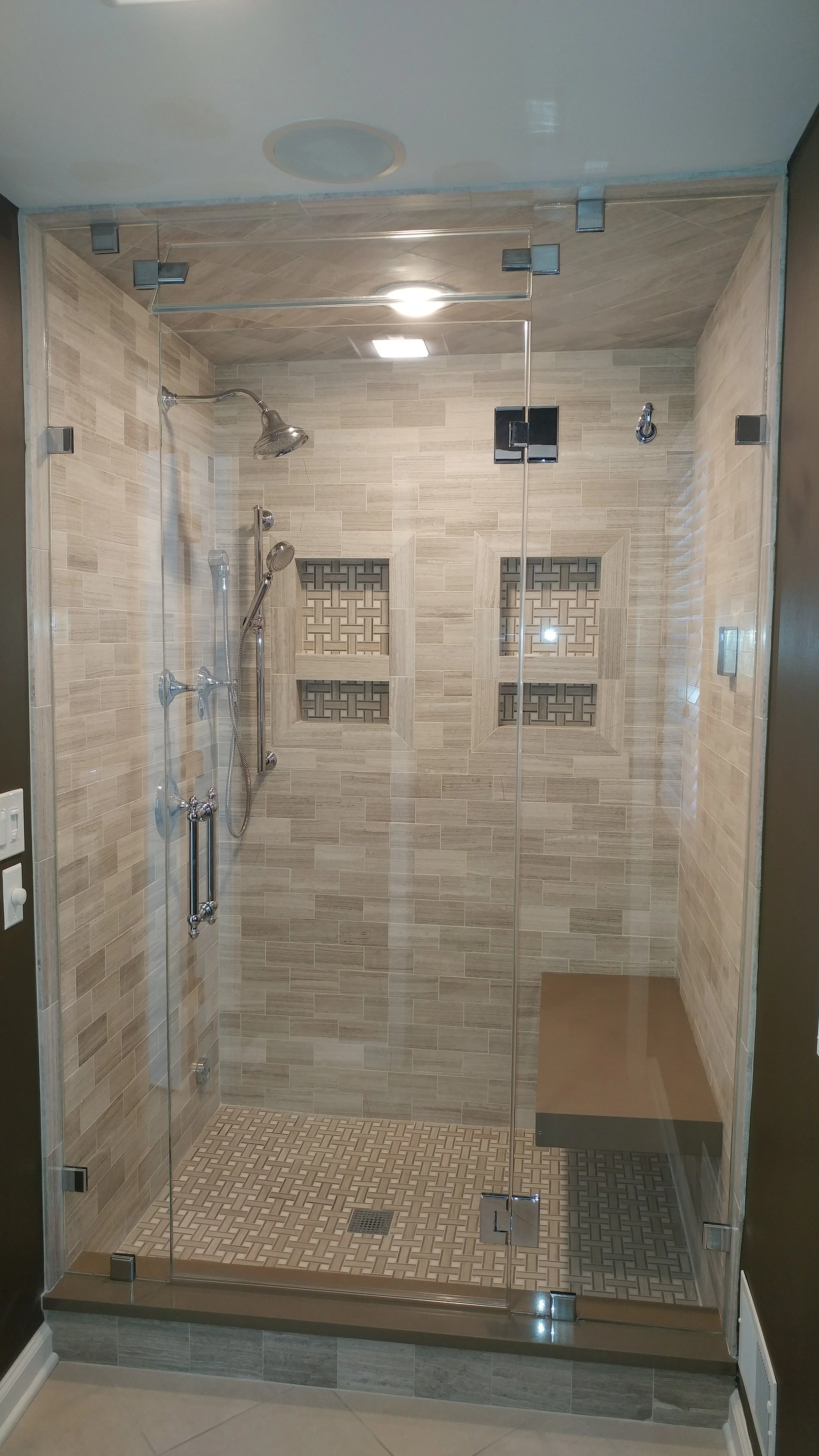 Brozek master shower.jpg