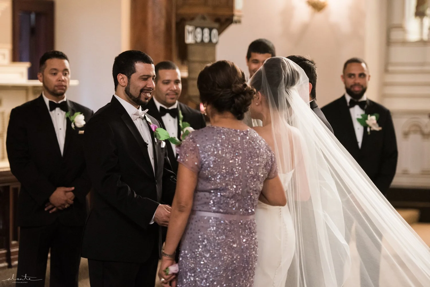 arctic-club-seattle-wedding_31.jpg