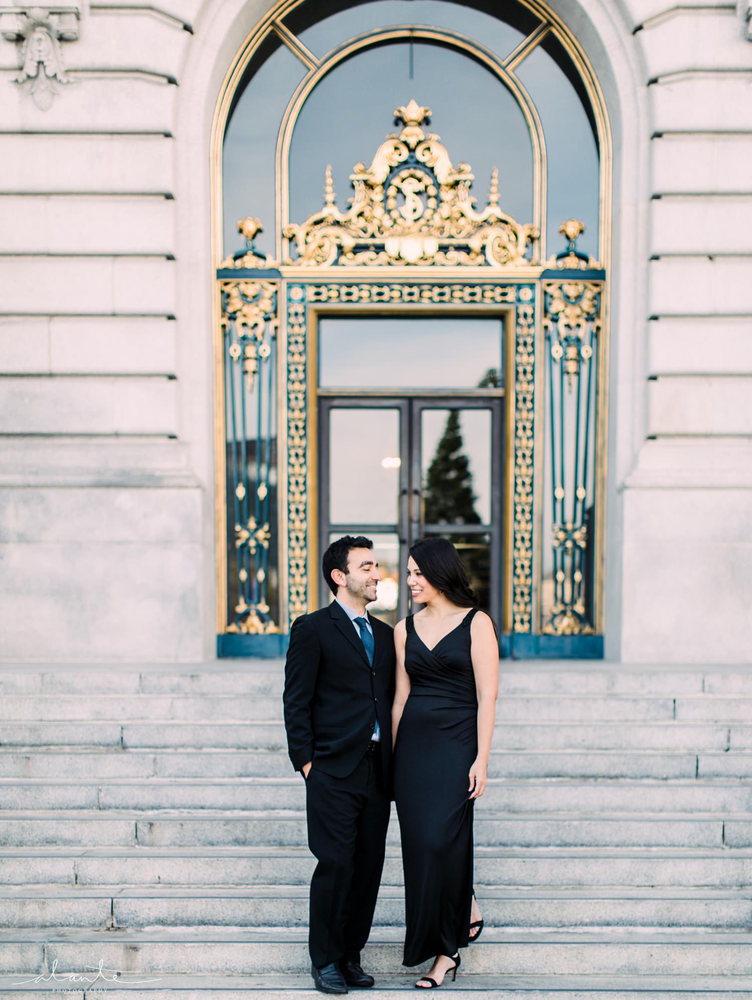 san-francisco-city-hall-engagement_012.jpg