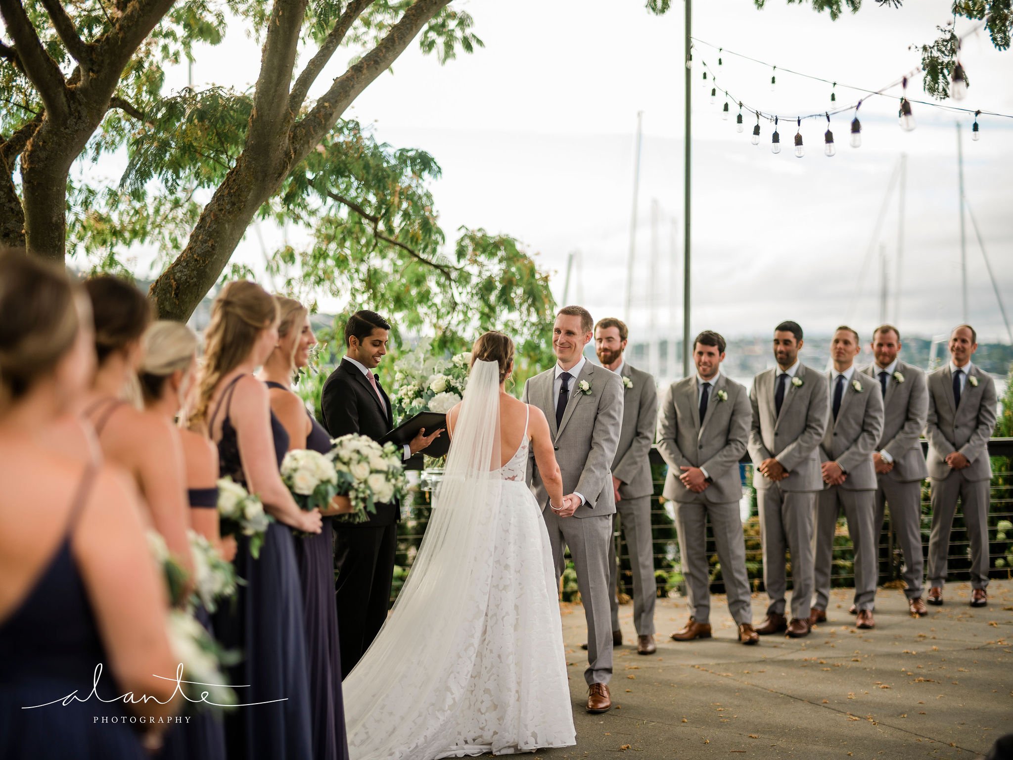Alante-Photography-Seattle-Washington-Wedding-Dockside-Dukes-Lake-Union-124.jpg