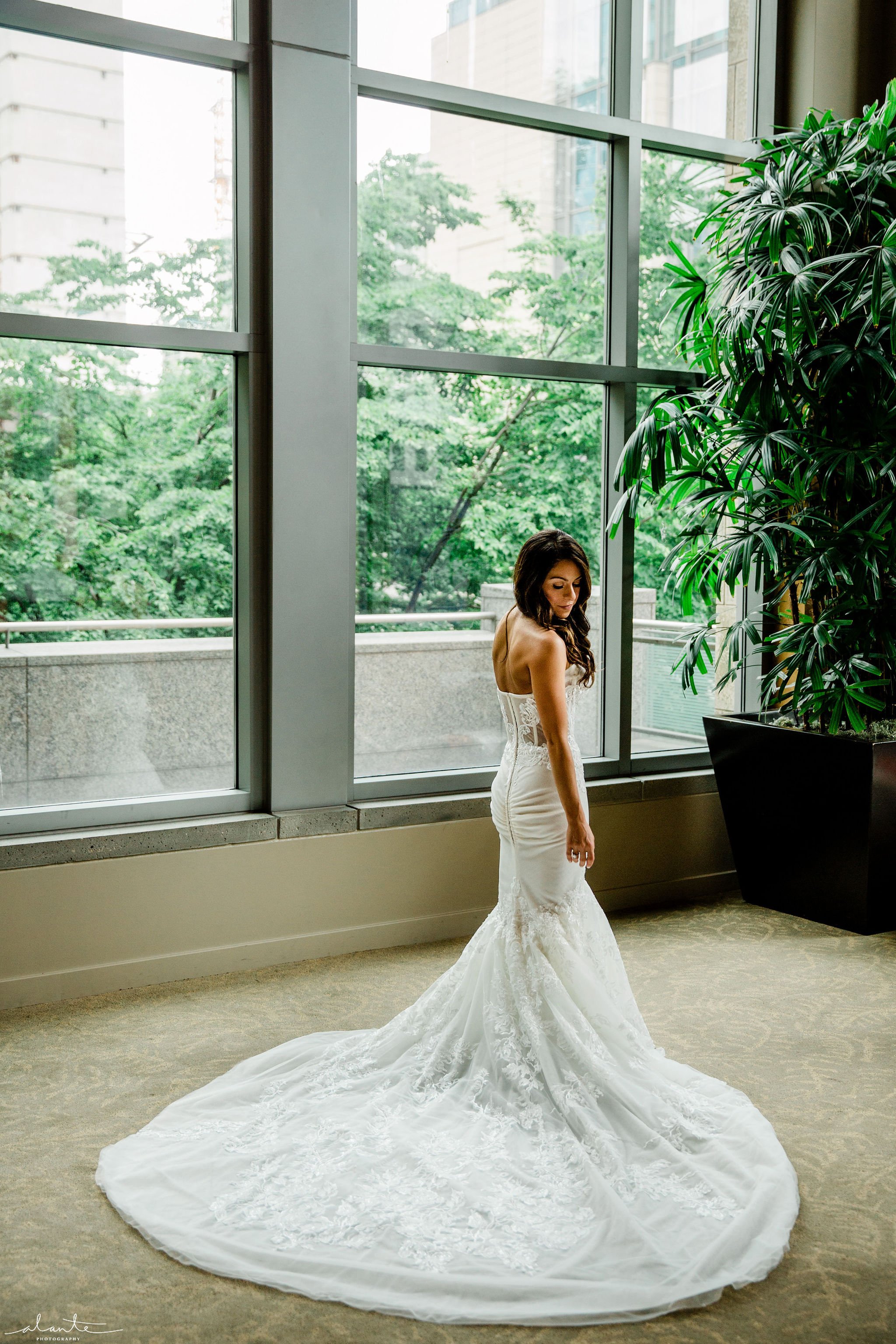 Alante-Photography-Seattle-Washington-Benaroya-Hall-Wedding-004.jpg
