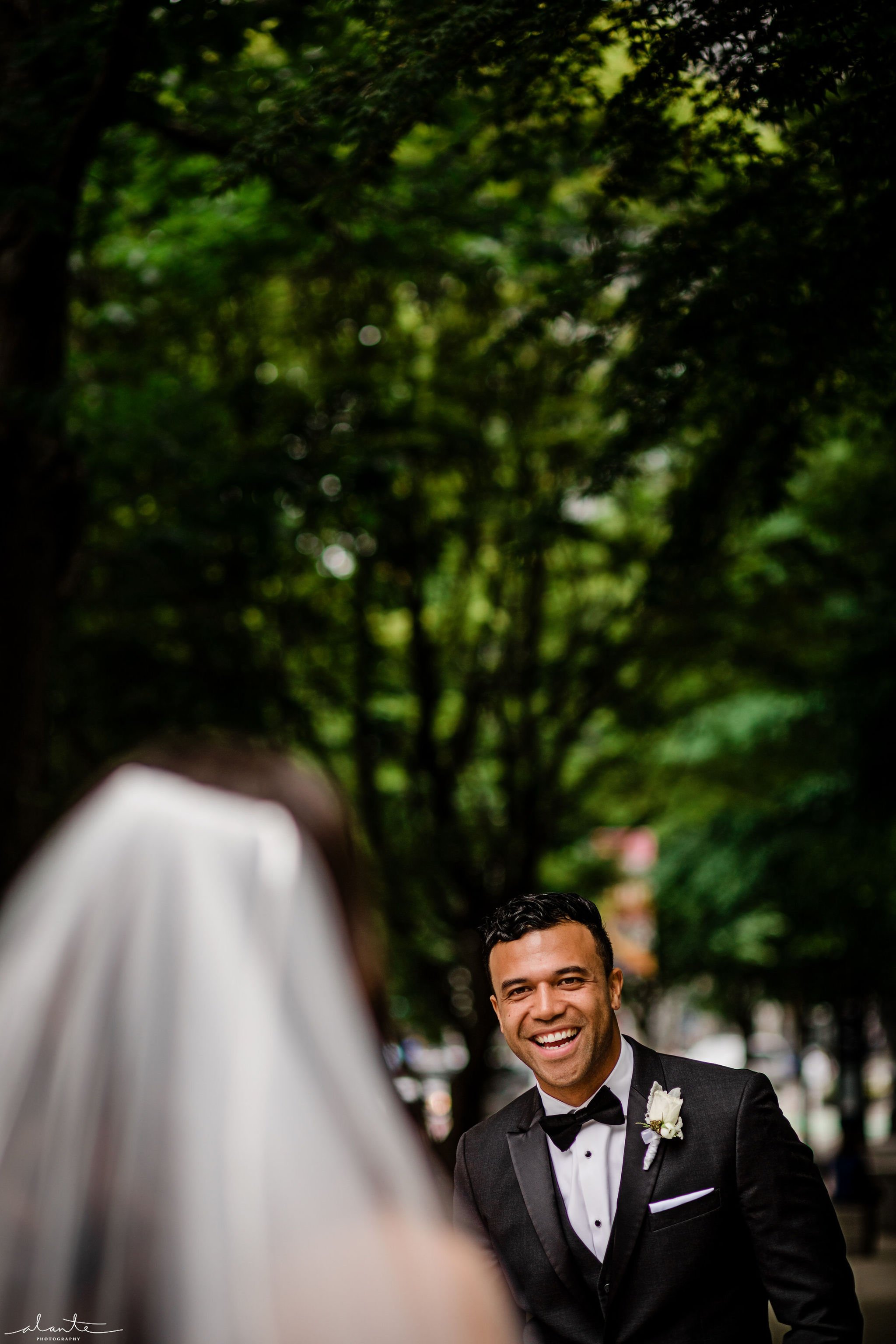 Alante-Photography-Seattle-Washington-Benaroya-Hall-Wedding-011.jpg