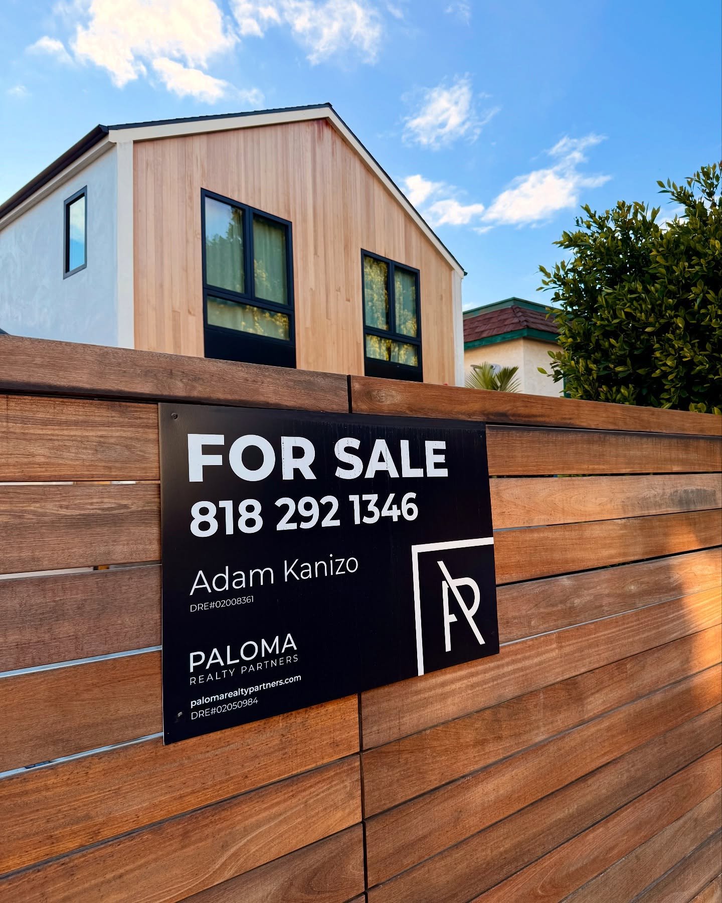 🏡 Signs That Close. Branding That Builds 🏗️

In real estate, visibility is everything. From luxury listings to commercial spaces, Molten Productions delivers high-impact signage that turns heads&mdash;and drives deals.

📩 DM us to make your proper