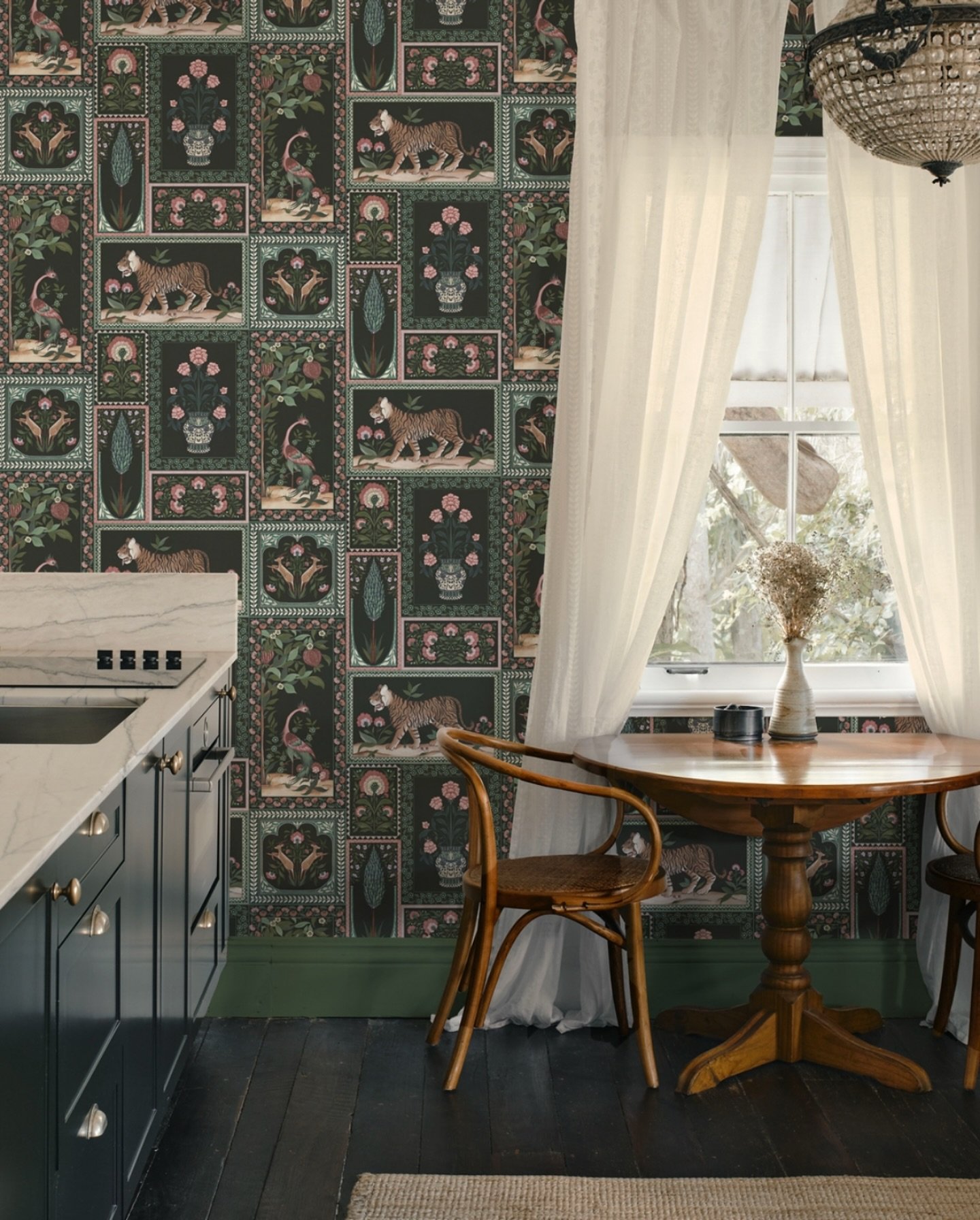Wall covering inspo by @miltonandking &mdash; one of our go-to vendor options. At Molten, we design, print, and install signage and offer custom wall coverings to bring any space to life.

#MiltonAndKing #MoltenProductions #CustomWallcoverings #Desig