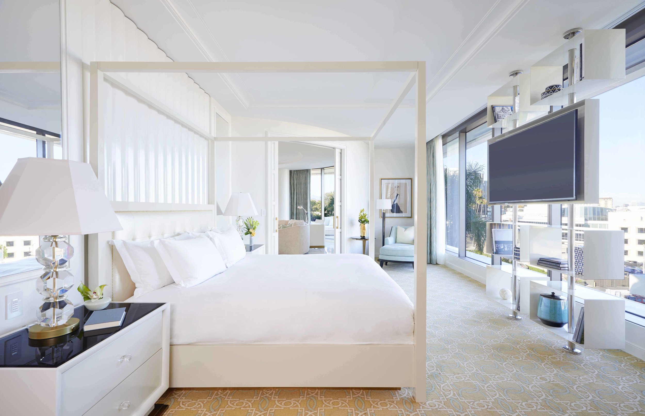 Villa Bedroom 315 Low.jpg