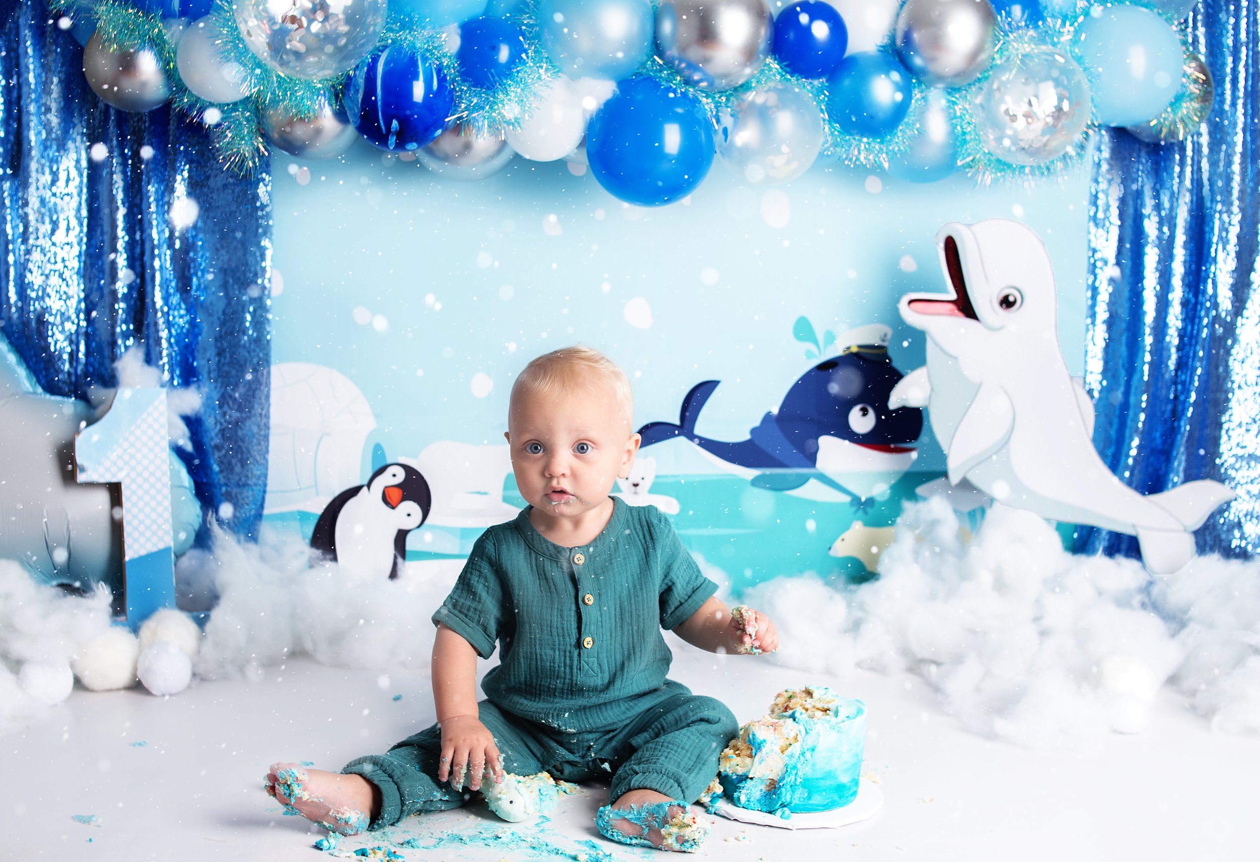 little boy, blue pants, whale, cake smash photoshoot, mount juliet tennessee