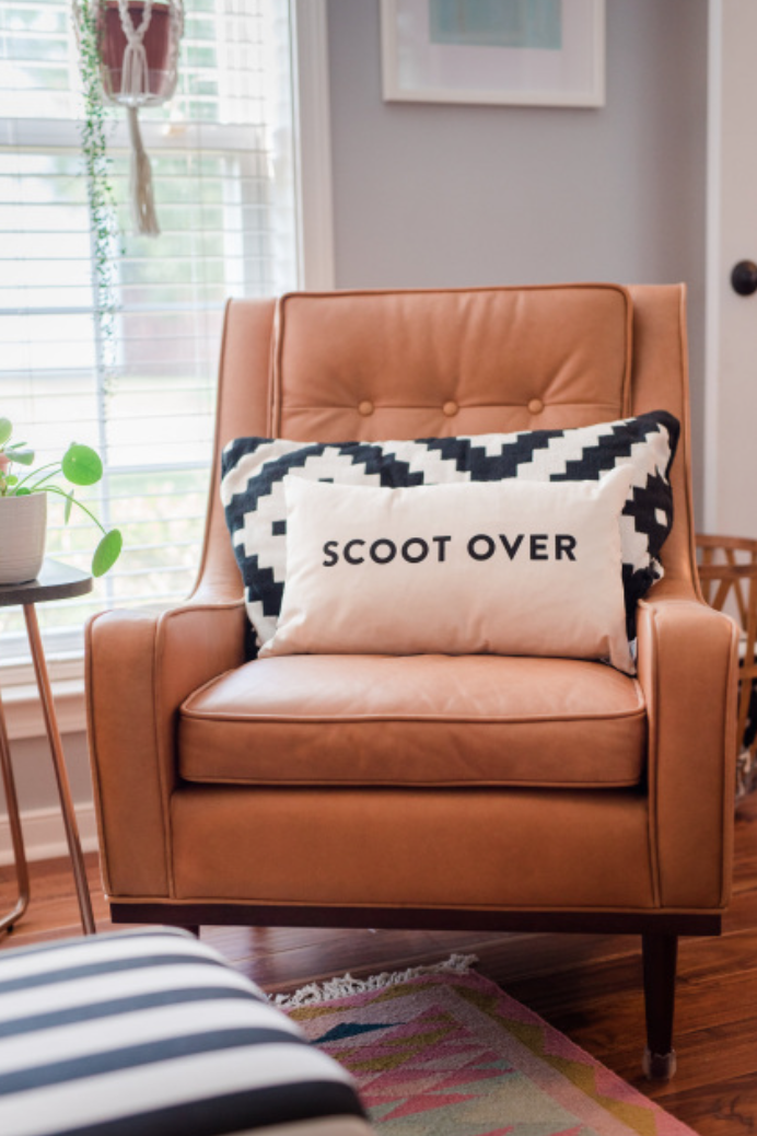 Økologi løgner væv Scoot Over Pillow — Heather Avis