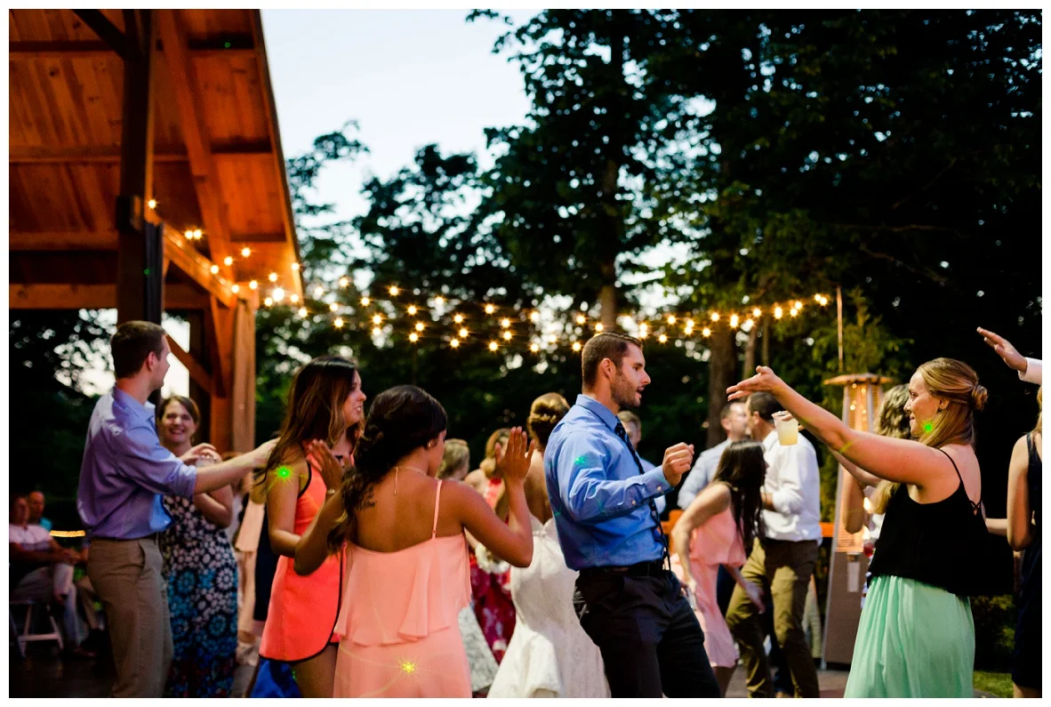 Cleveland Wedding Photographers Ashley and Todd_0116.jpg