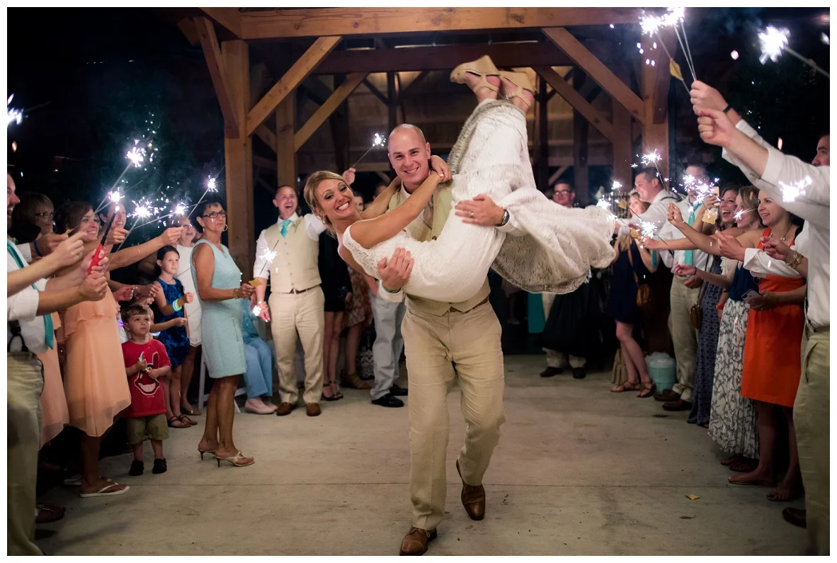 Cleveland Wedding Photographers Ashley and Todd_0148.jpg