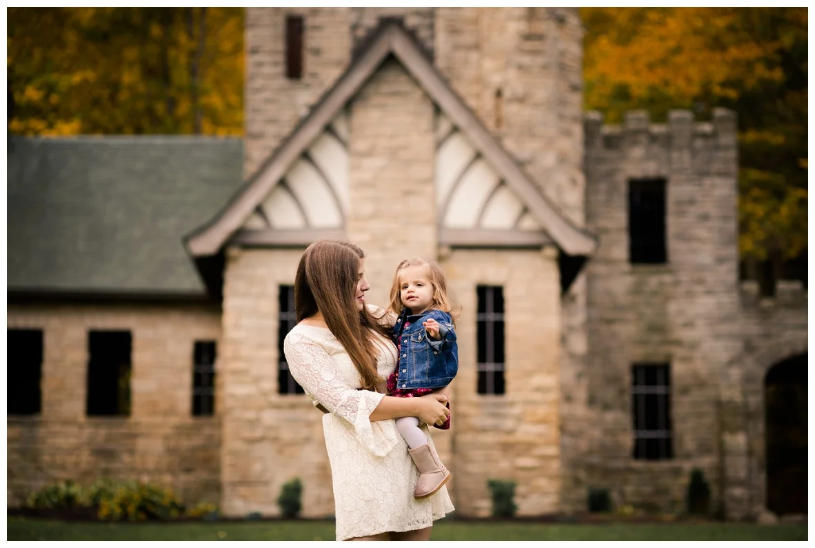 Squire's Castle Family Session_0024.jpg