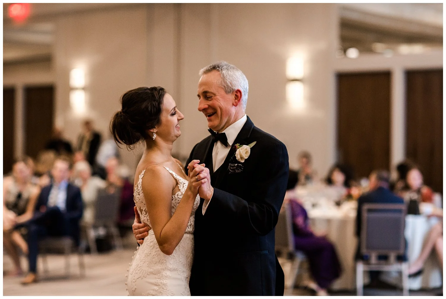 Cleveland Marriott Downtown Wedding_0206.jpg