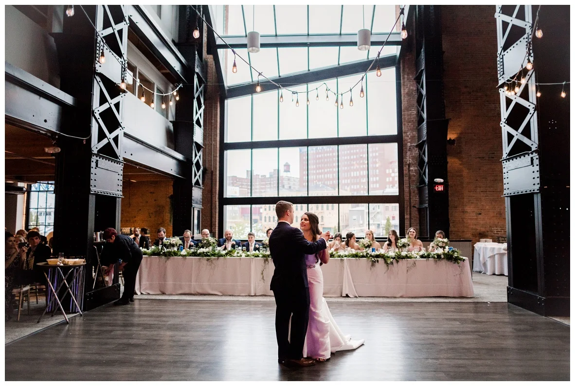 Cleveland Botanical Garden Wedding_0187.jpg