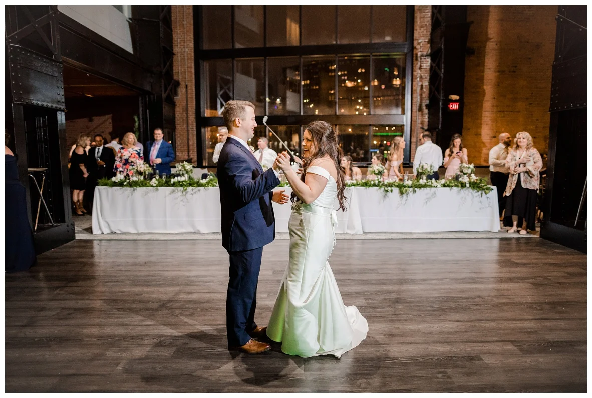 Cleveland Botanical Garden Wedding_0217.jpg