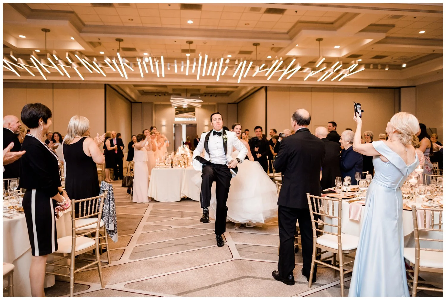 Downtown Cleveland Wedding_0164.jpg