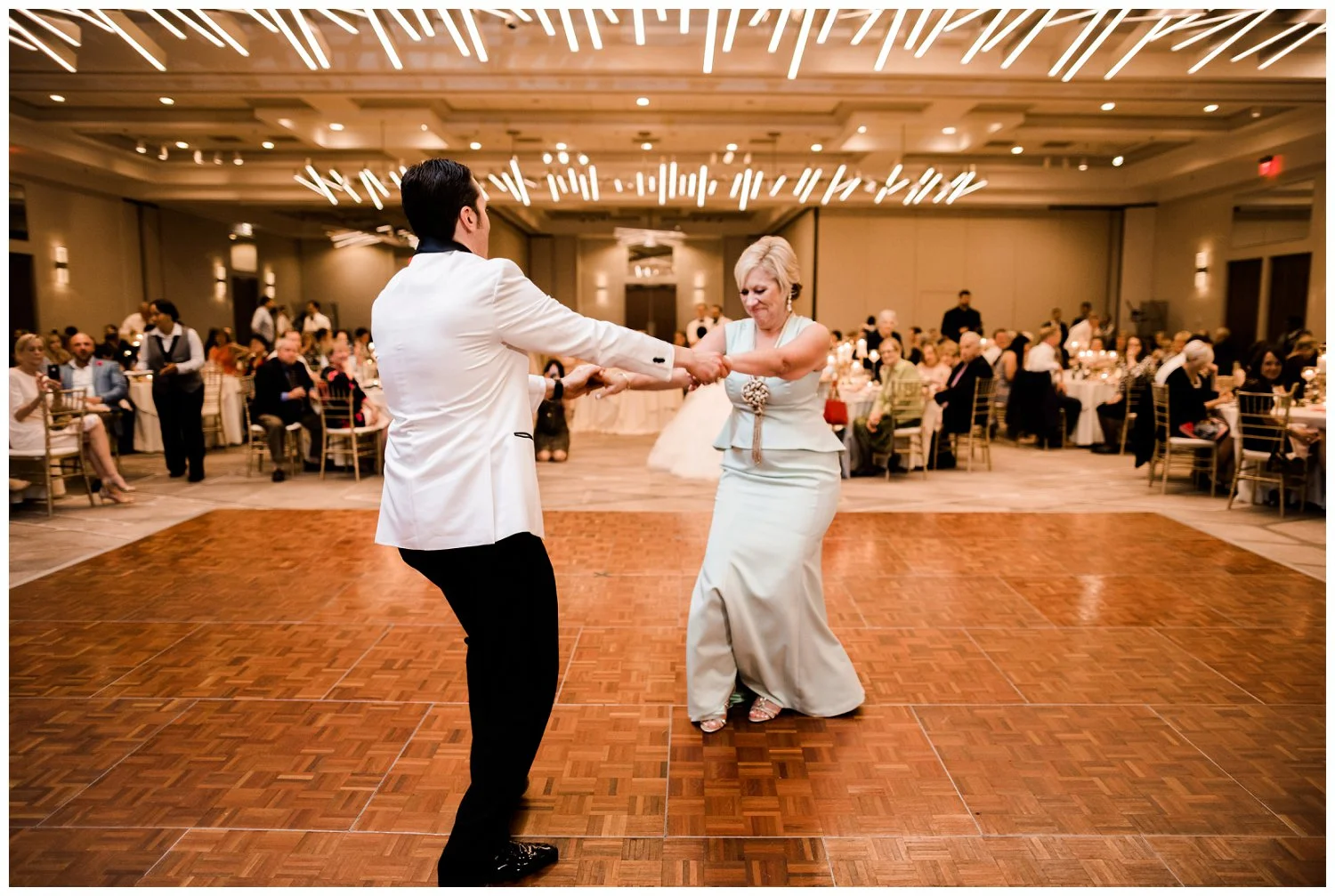 Downtown Cleveland Wedding_0192.jpg