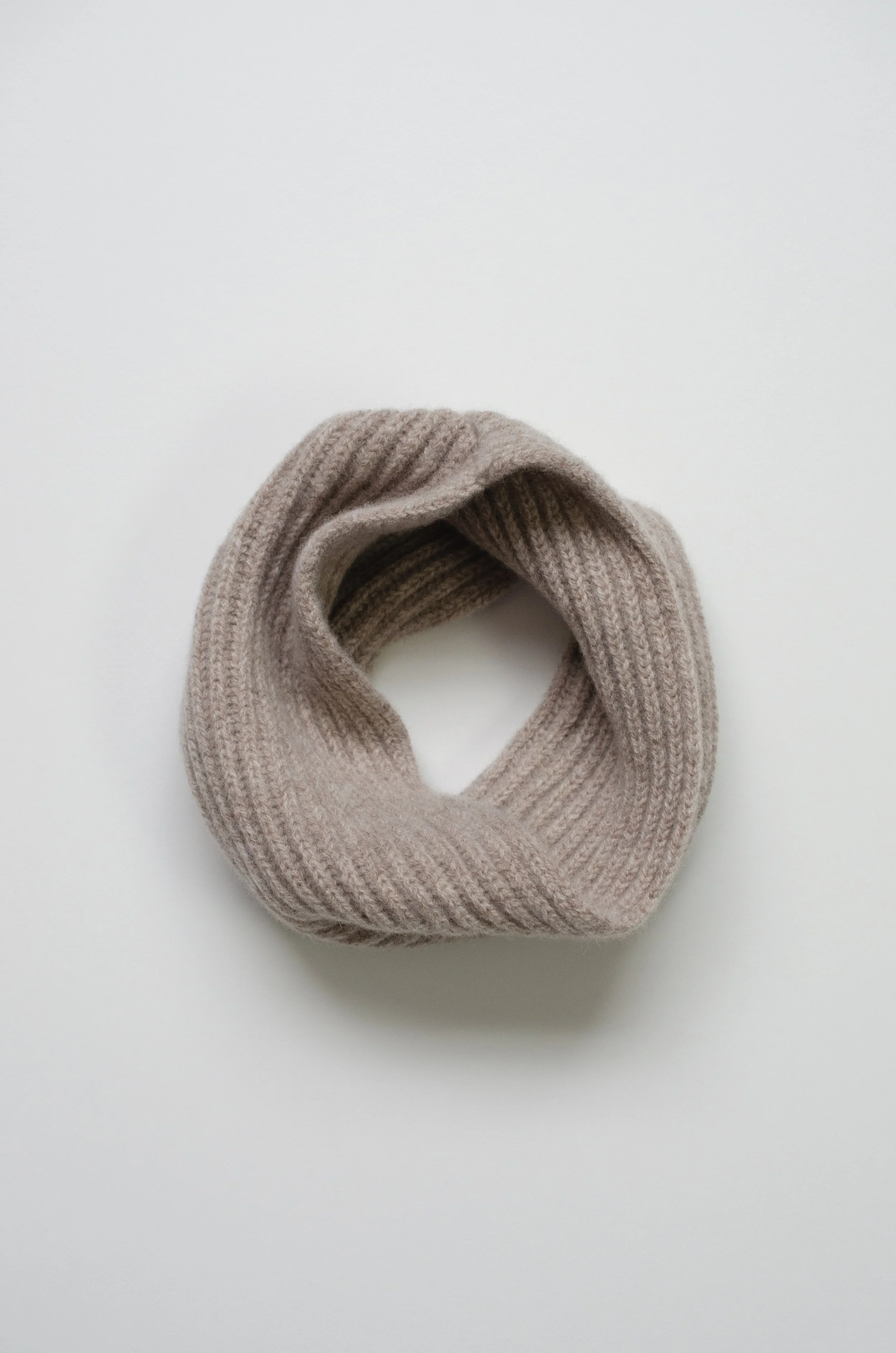 Callan Knit Snood 4.jpg