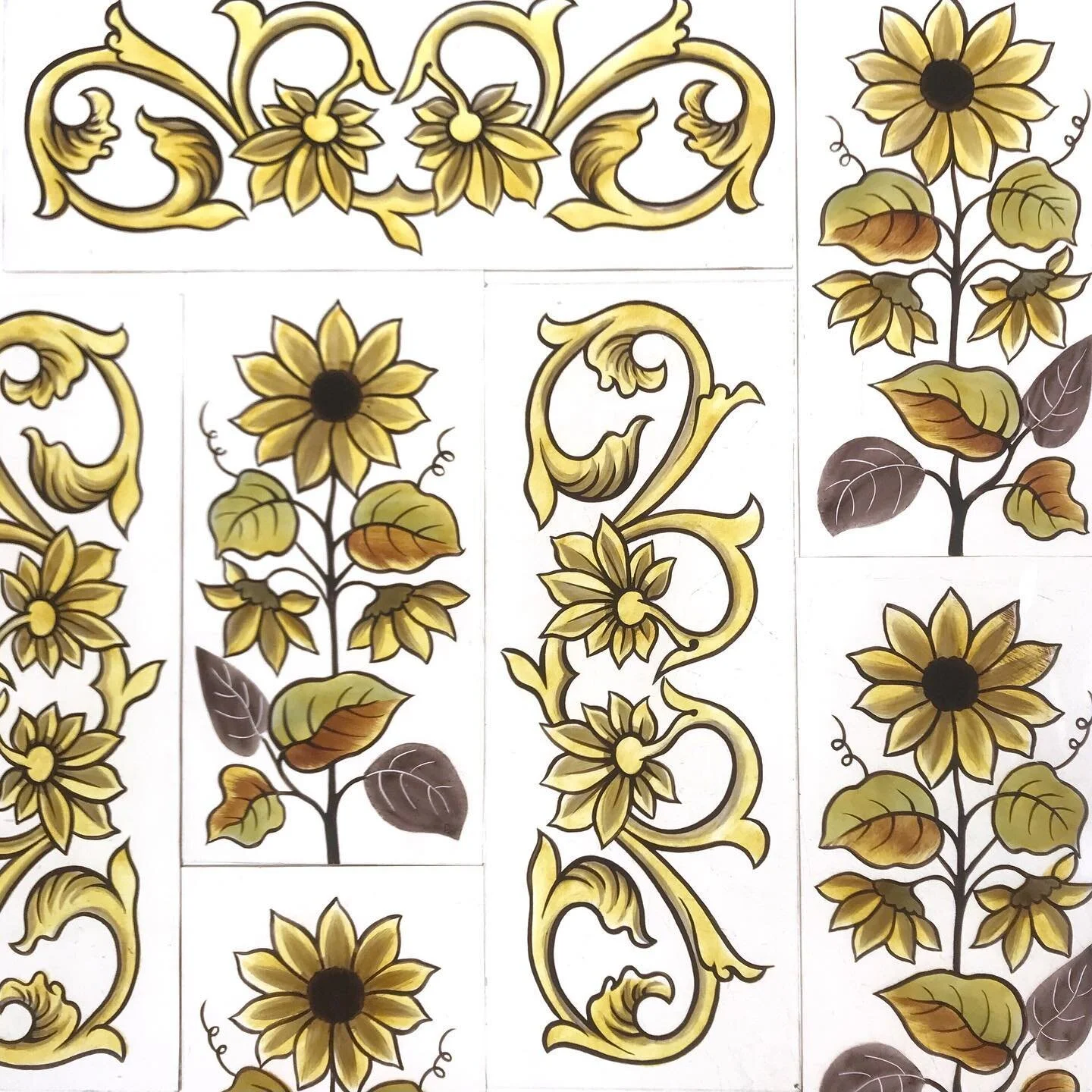 Sunflowers for a sunny day 🌻

#stainedglass #victorianstainedglass