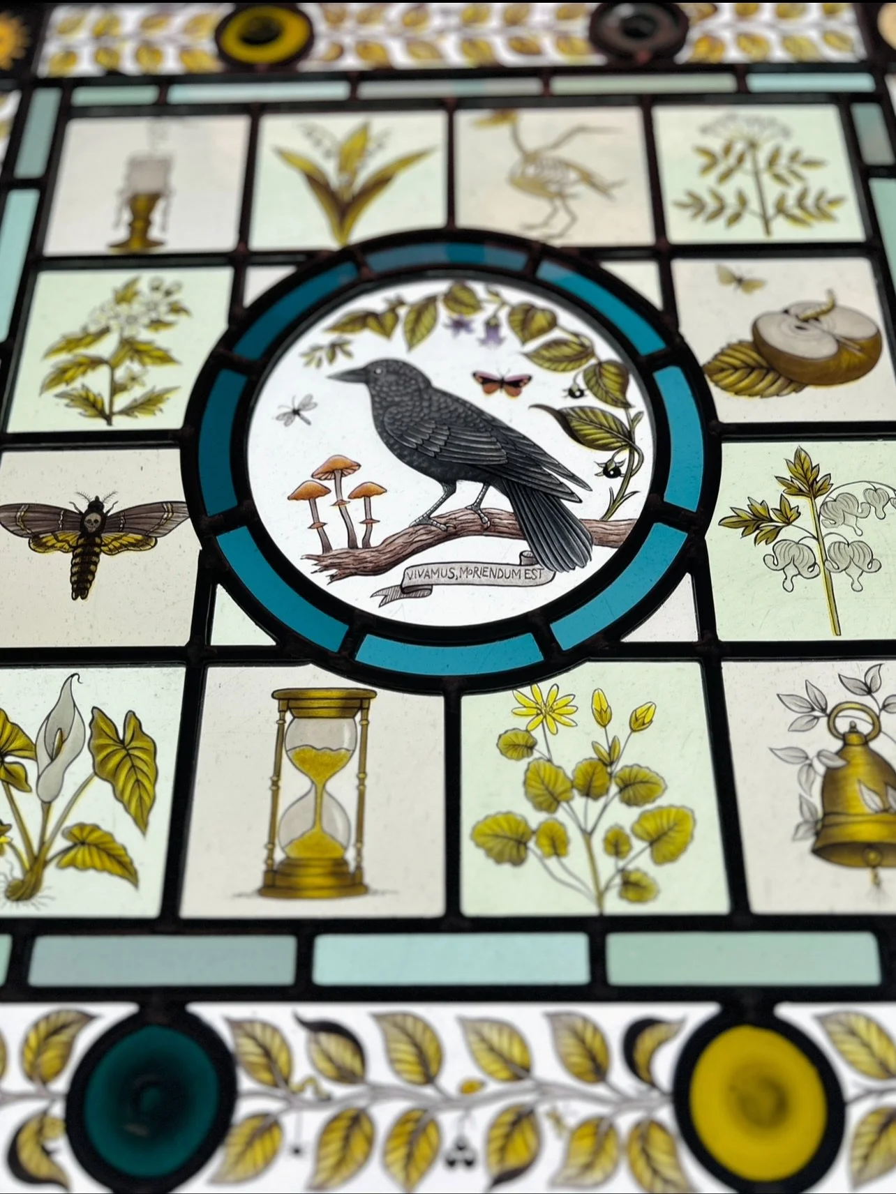 Some recent spooky bits and pieces:
1 & 2 my panel for the Memento Mori exhibition, curated by @thememorialworkshop (opens tonight @andelliart)
3 tarot card reading from my fave witch @katiebrentartist 
4 Colmers Hill at sunset, via Hell Lane, th