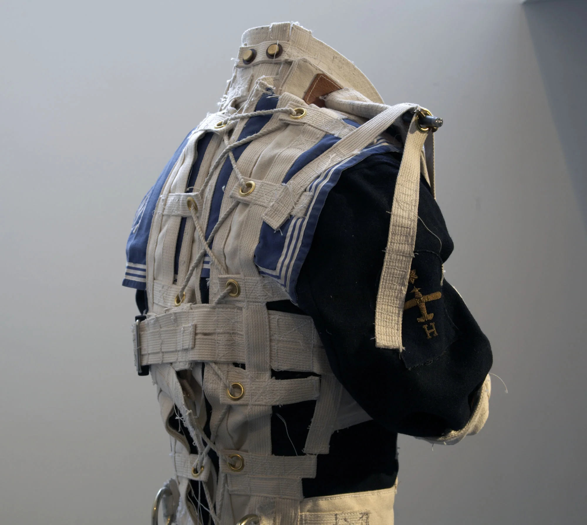 Square Rig Restraint