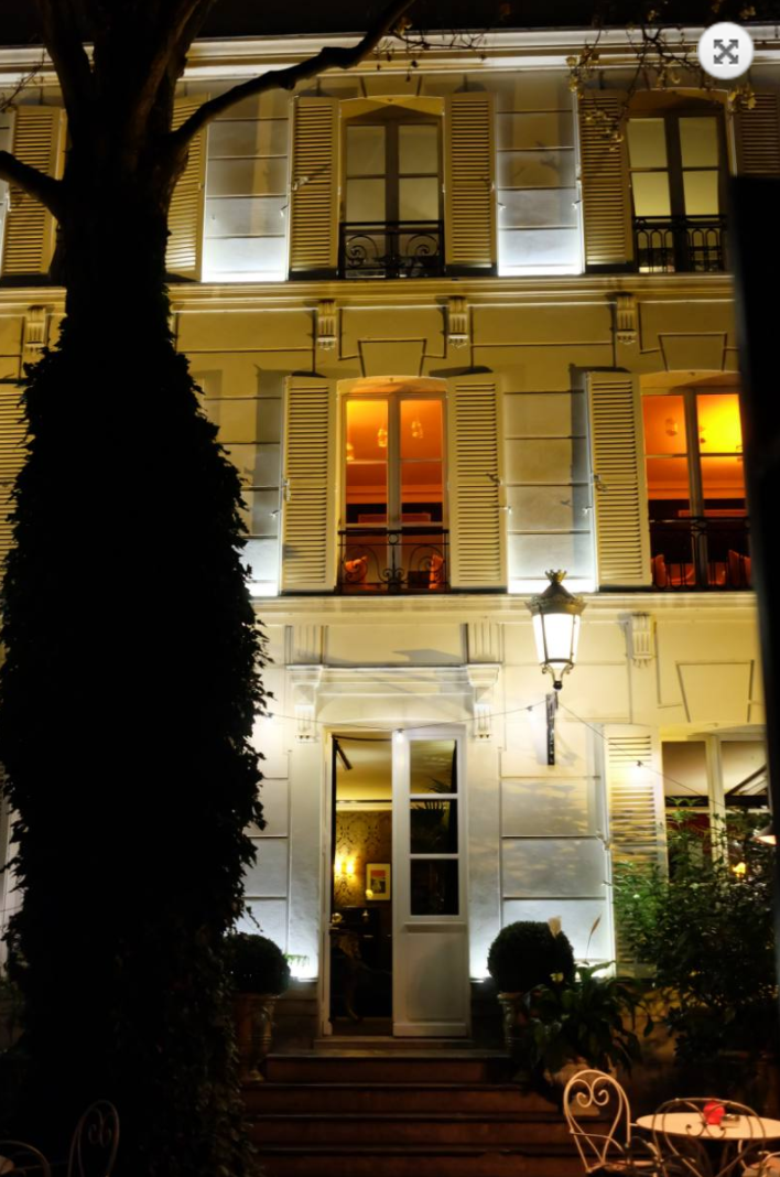 L'Hotel Particulier hâvre de fête du Montmartre huppé acceuille la Fondation Lorenzo Padilla.