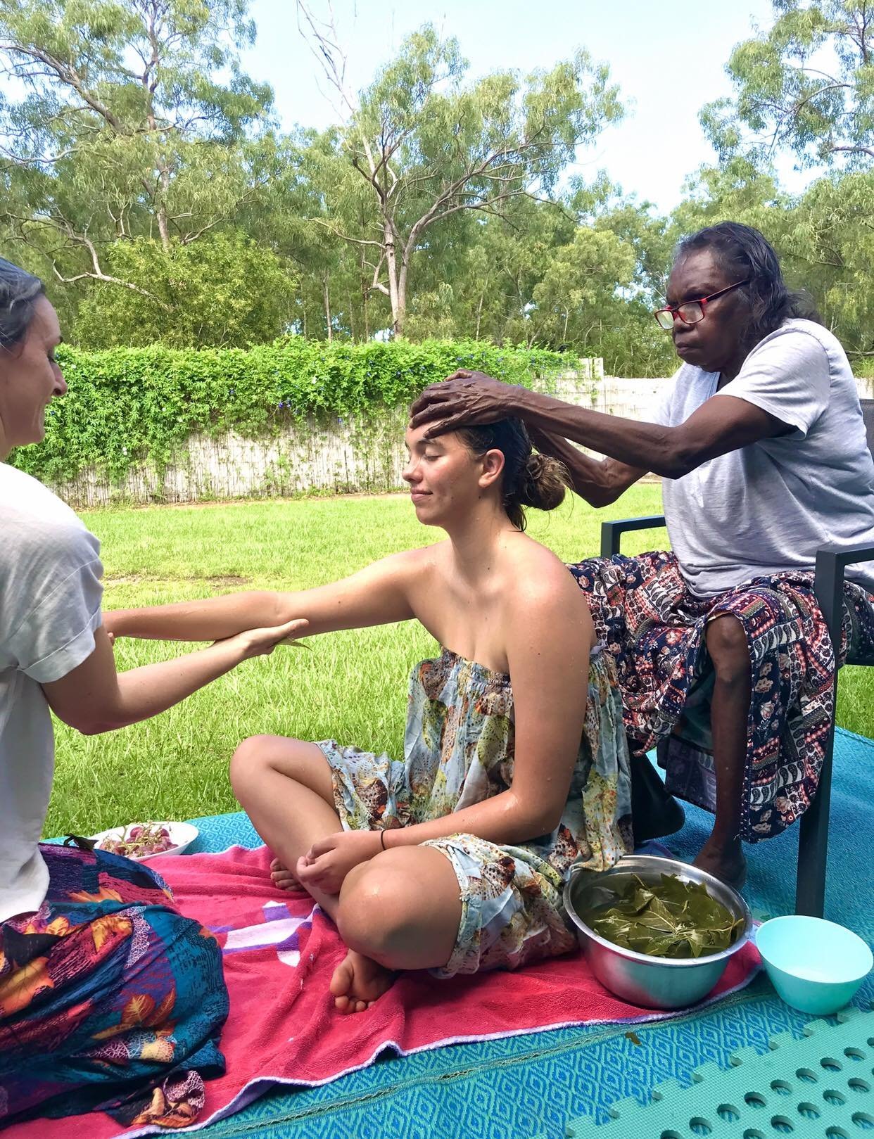 Private traditional and ancient healing with Djapirri Mununggirritj