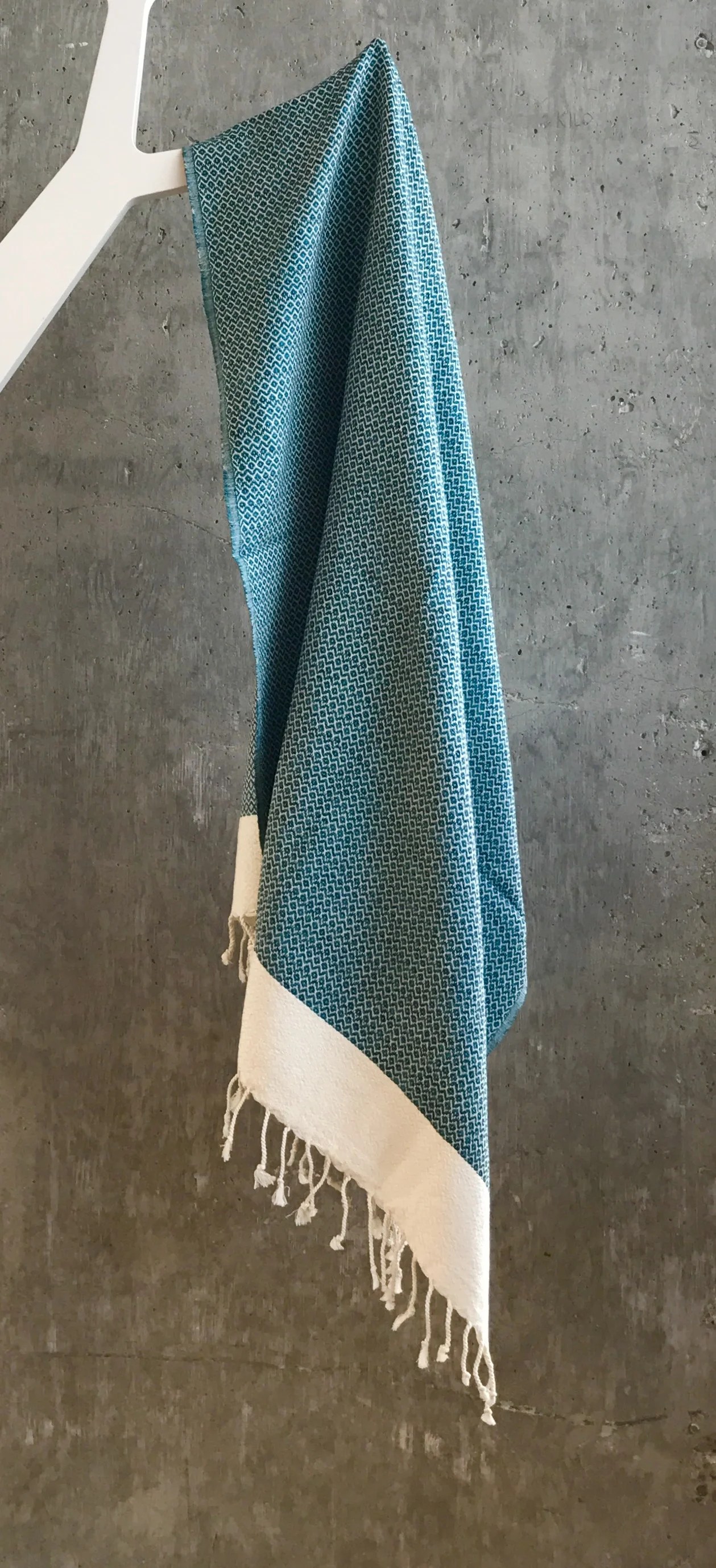 Kas Turquoise - Beton.jpg