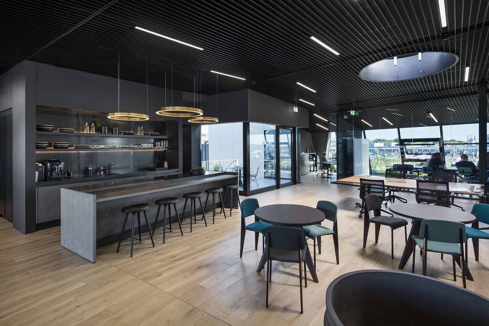 1_Aufmacher_Rooftop-Office-Aachen_CROSS-Architecture.jpg