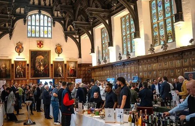 The Walkaround Tasting on Monday was a great success, thanks to the atmosphere, the amazing venue, our wonderful team, and our lovely guests and exhibitors. Thank you all for making the day truly special! ❤️ @villasandi