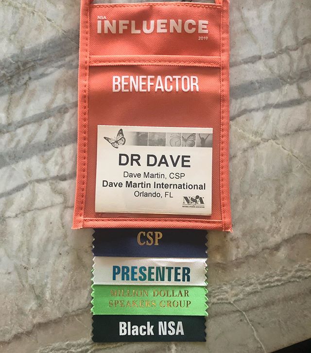 SwipeLeft - @nsaspeaker #Influence19 was incredible this year.  #MillionDollarSpeakerGroup #Presenter  It was so good to be w/ my friend @johncmaxwell as he received the #MasterOfInfluenceAward.  Also got to spend time with some of the legends of the