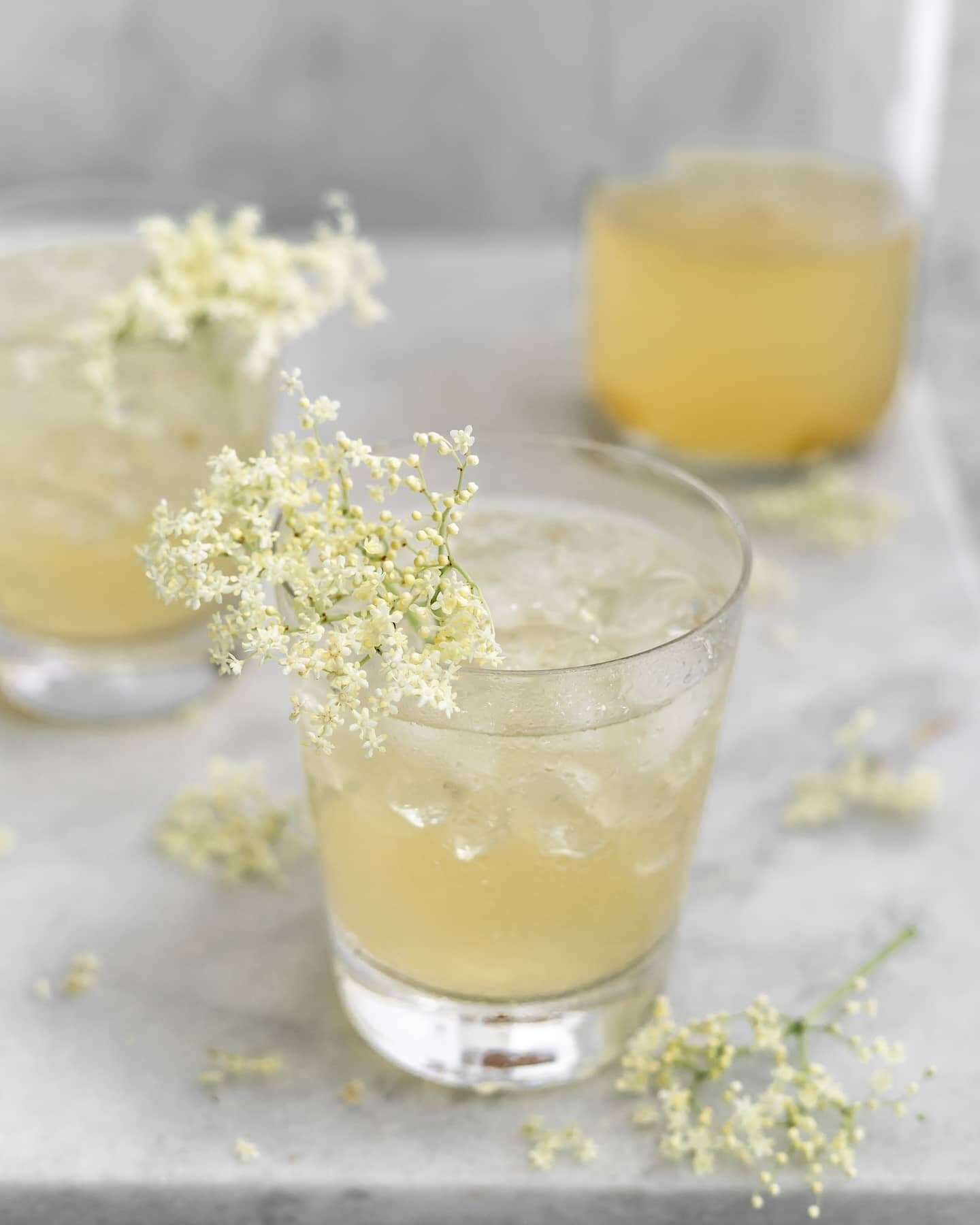 Elderflower kombucha, with gin tonight, because it's Friday 🍸