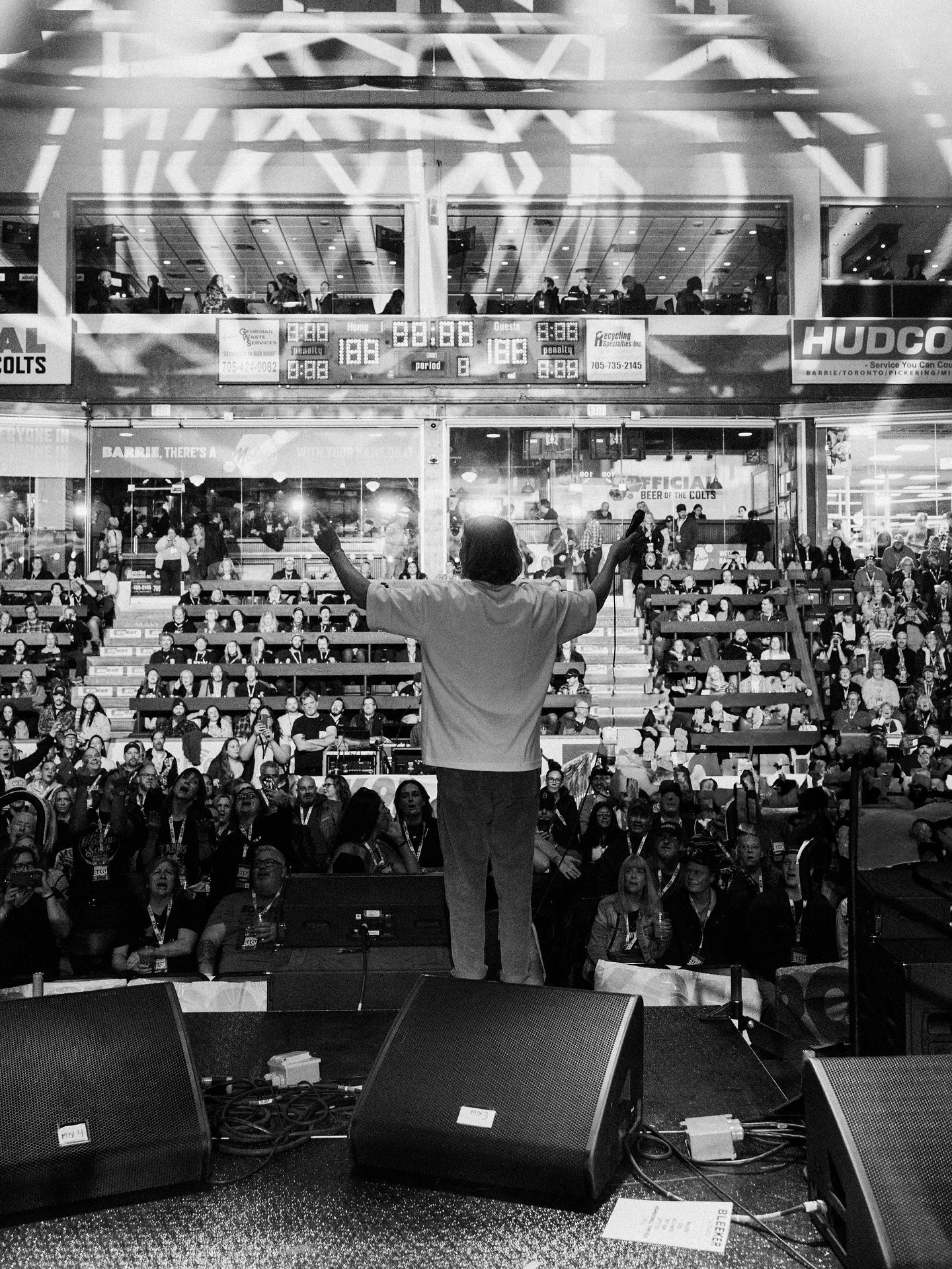 We are still mentally at the @rock95barrie birthday bash.. thanks everyone for making us feel very special ❤️ 

📸 by @truffleimages 

#band #rocknroll #artist #newmusic #livemusic