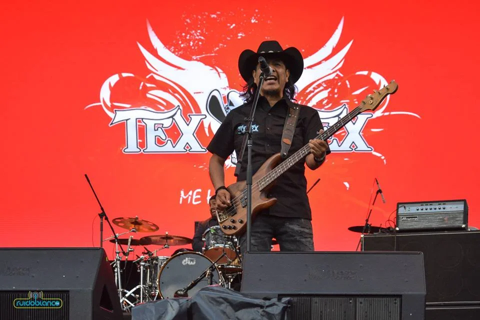 Tex Tex 4.jpg
