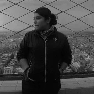 Ale "Aventuras" Resendiz Comunicóloga, marciana, fotógrafa, cobertura de conciertos. Capto momentos, editora de vídeo y social media. Mi vida siempre ha sido una aventura. Me gusta el helado de vainilla y siempre dar una sonrisa "Darse por vencido nunca es la opción". @aleaventuras
