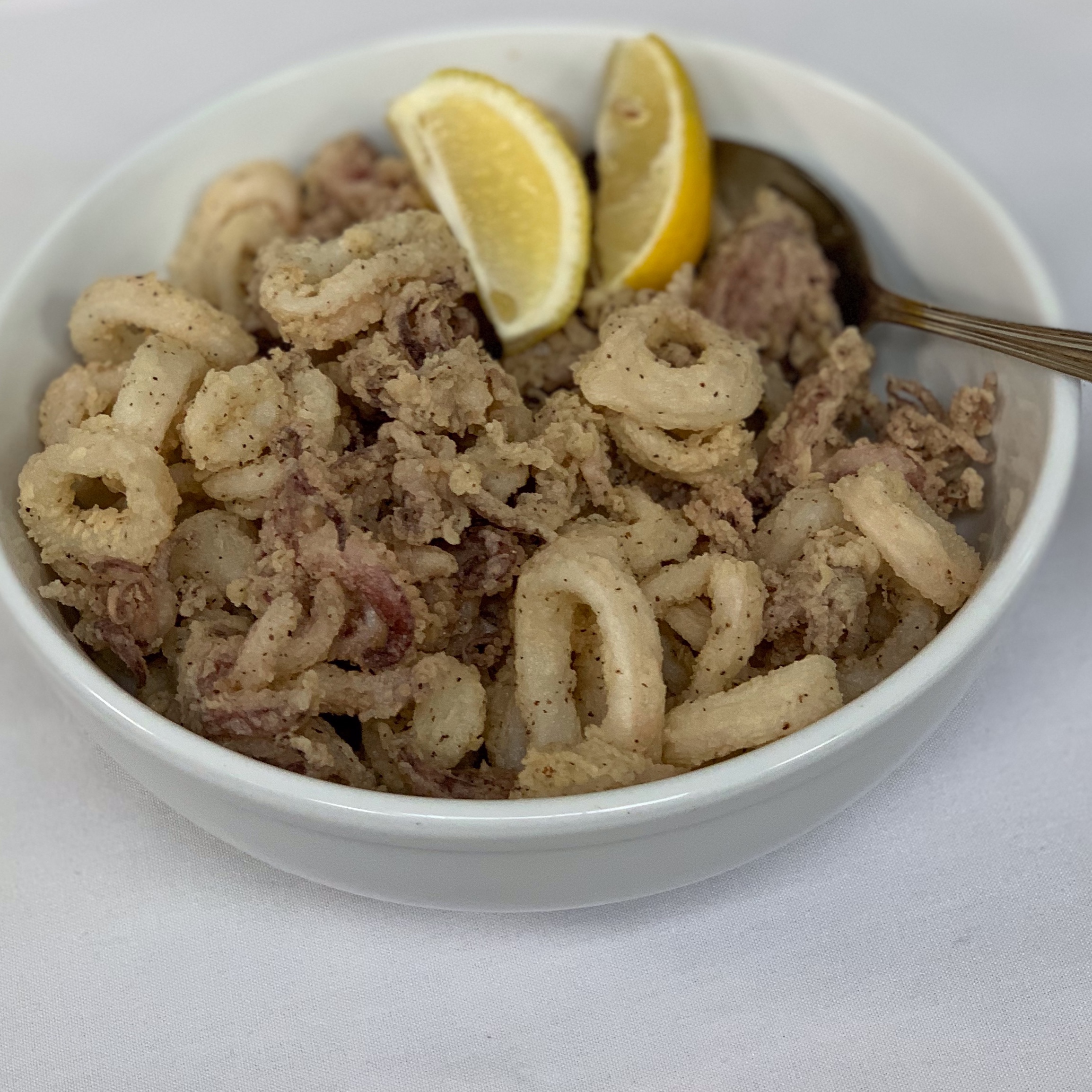 Our crispy golden calamari, served with our homemade marinara sauce!