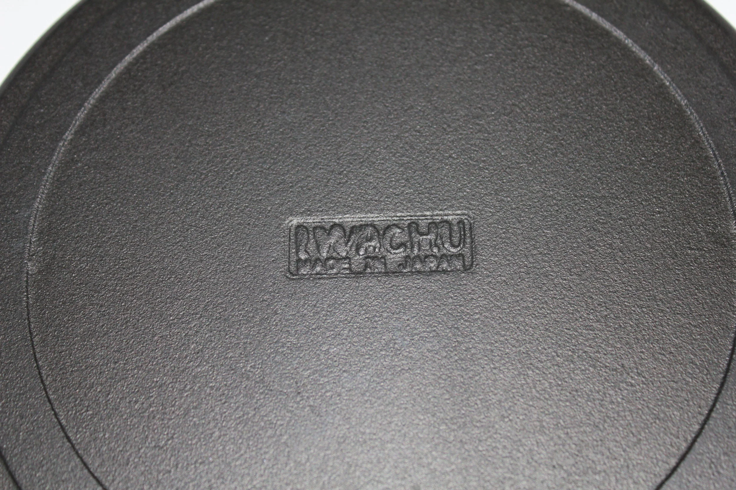 IWACHU Frying Pan 24 LOGO