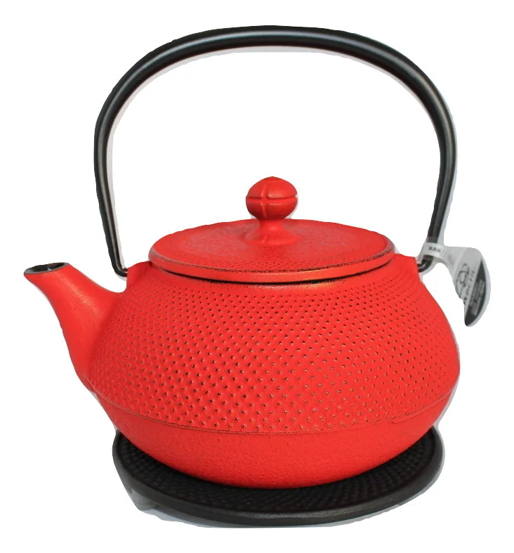 ARARE 0.9L RD w Trivet.jpg