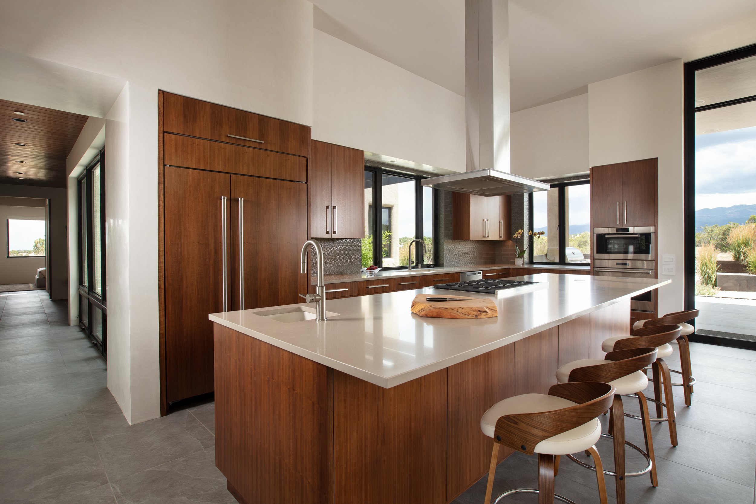 Vinci_Lucero_A2A1398_Kitchen seating.jpg