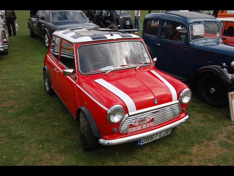 austin mini 8.JPG