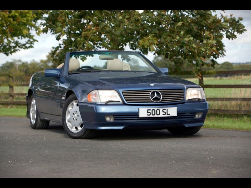 Mercedes_SL__R129__ID58023_880x587.jpg