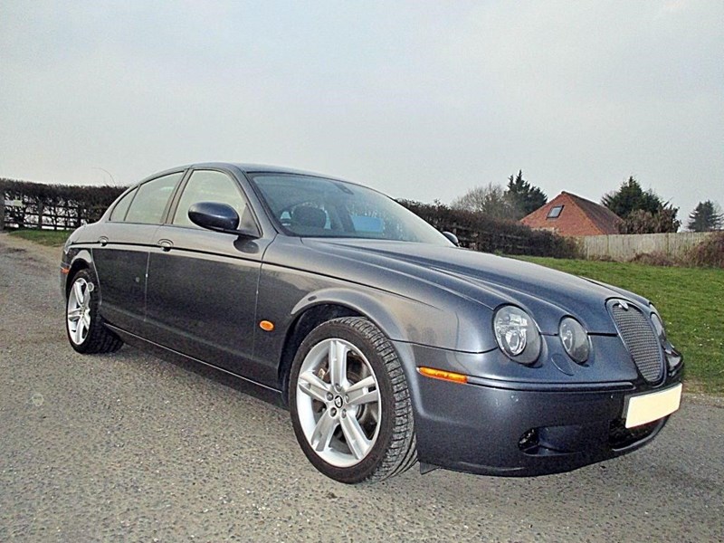 jaguar s-type 1.jpg